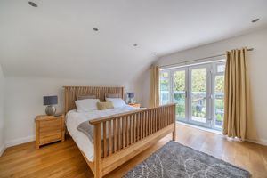 Bedroom- click for photo gallery